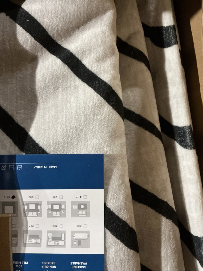 Condition photo showing Good Condition for 8x10 Area Rug for Living Room Washable Non Slip Large Bedroom Rug Stain Resistant Dining Room Throw Carpet Contemporary Accent Carpet Ultra Soft Modern Rug for Home Decor Office, Grey&Black Grey&black 8' x 10' (Rectangular)