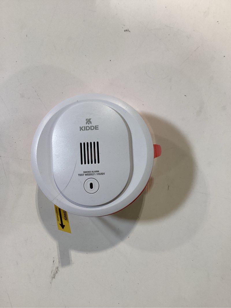 Condition photo showing Good Condition for kidde battery-operated photoelectric smoke detector alarm, 4-inch, batteries included