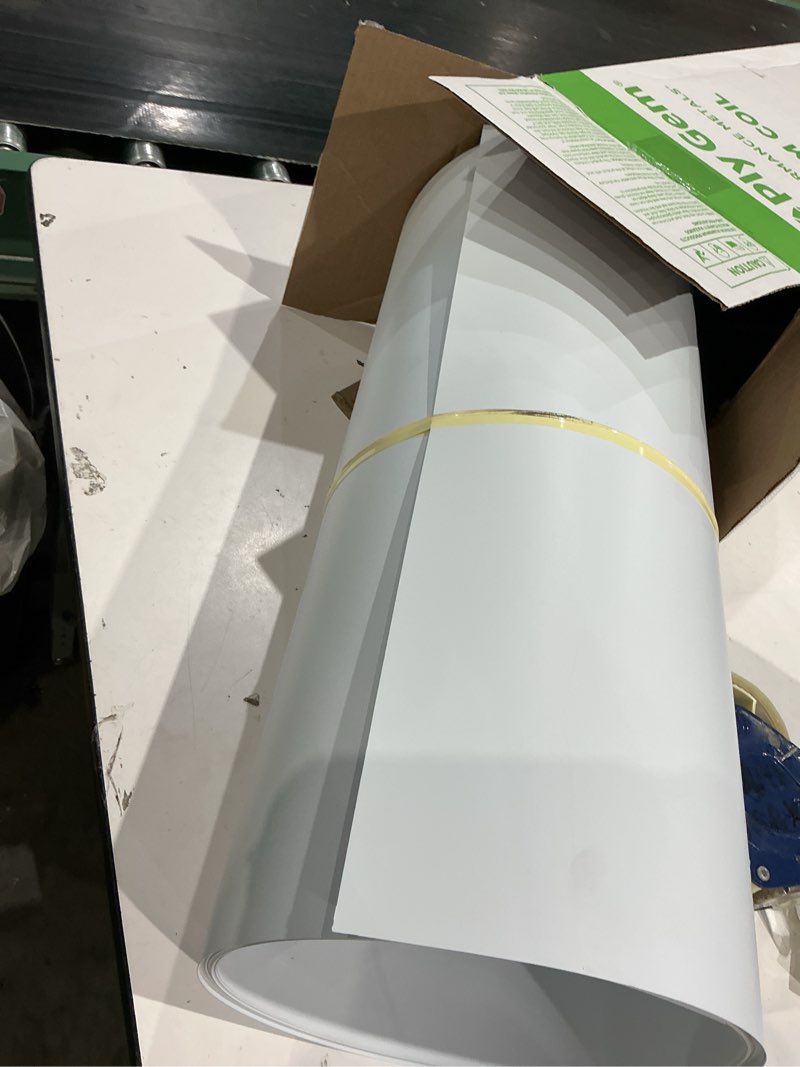 Condition photo showing Good Condition for bright white aluminum trim coil