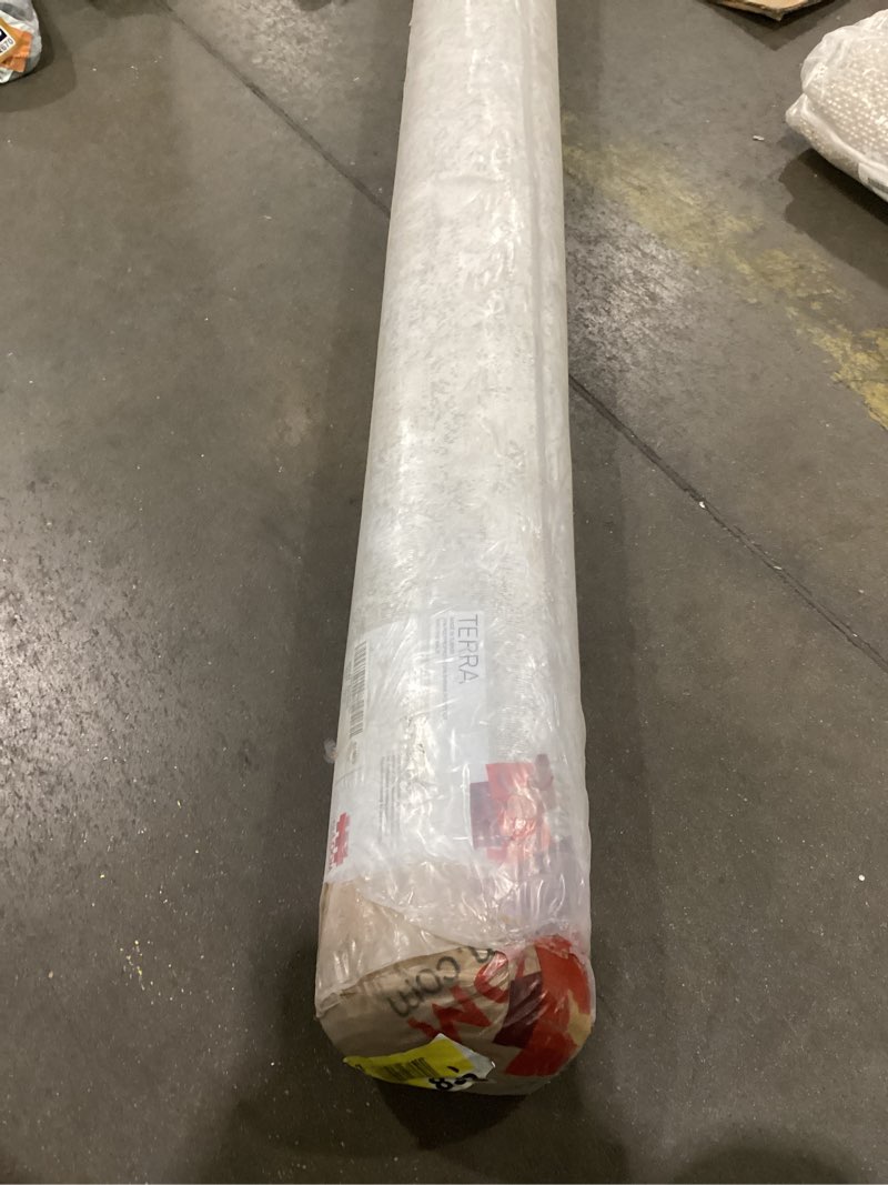 Condition photo showing New/Like New for Nuloom area rug 5’x8’