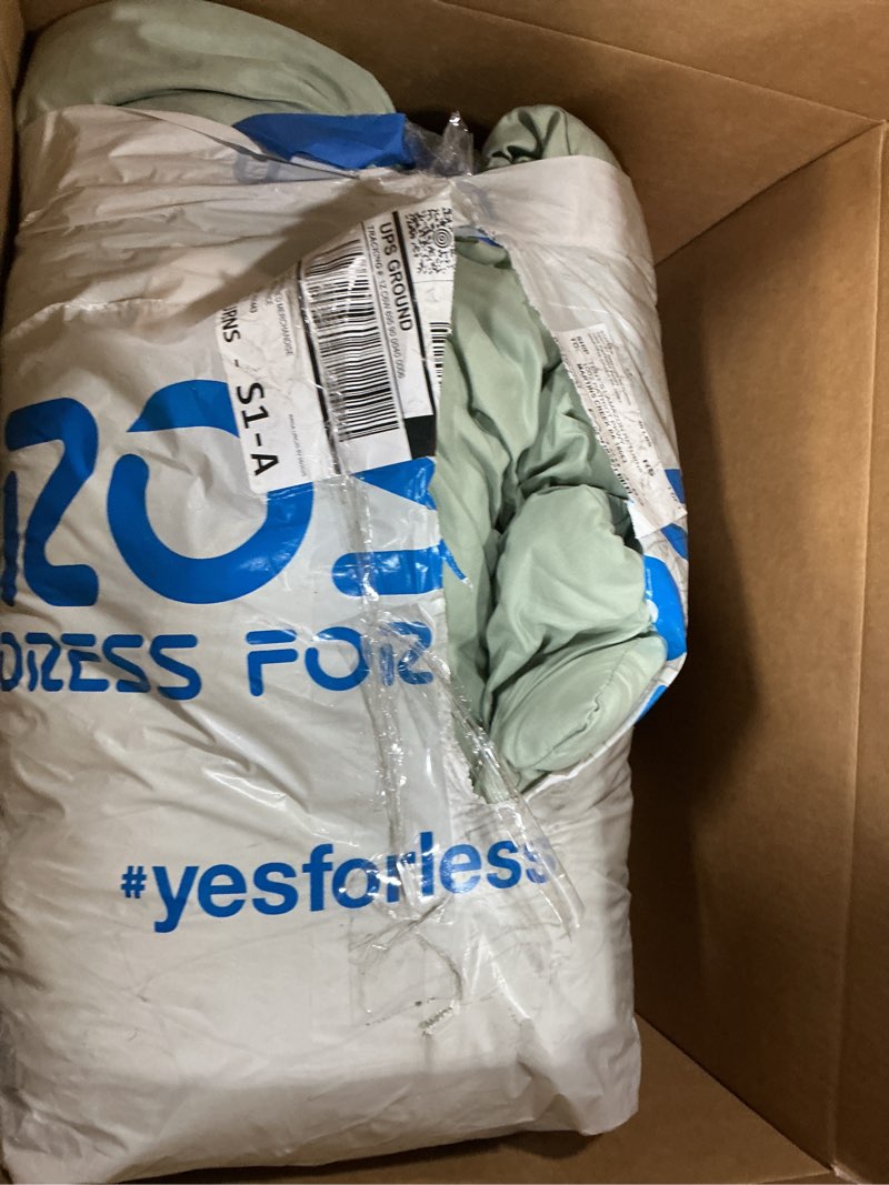 Condition photo showing As Is for rosgonia queen comforter set sage green, 3pcs bedding sets queen (1 boho sage comforter& 2 pillowcases), all season lightweight blanket quilt queen comforter 90"x90" sage green