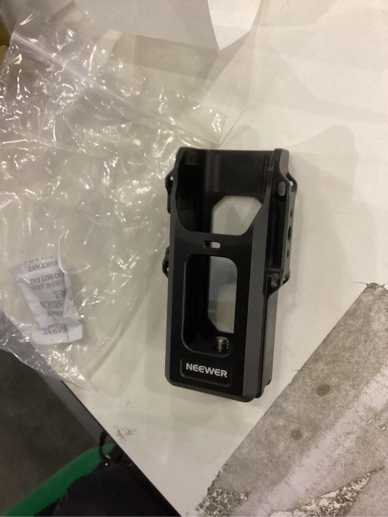 NEEWER Pocket 3 Cage, All in One Aluminum Alloy Protective Video Rig Compatible with DJI Osmo Pocket