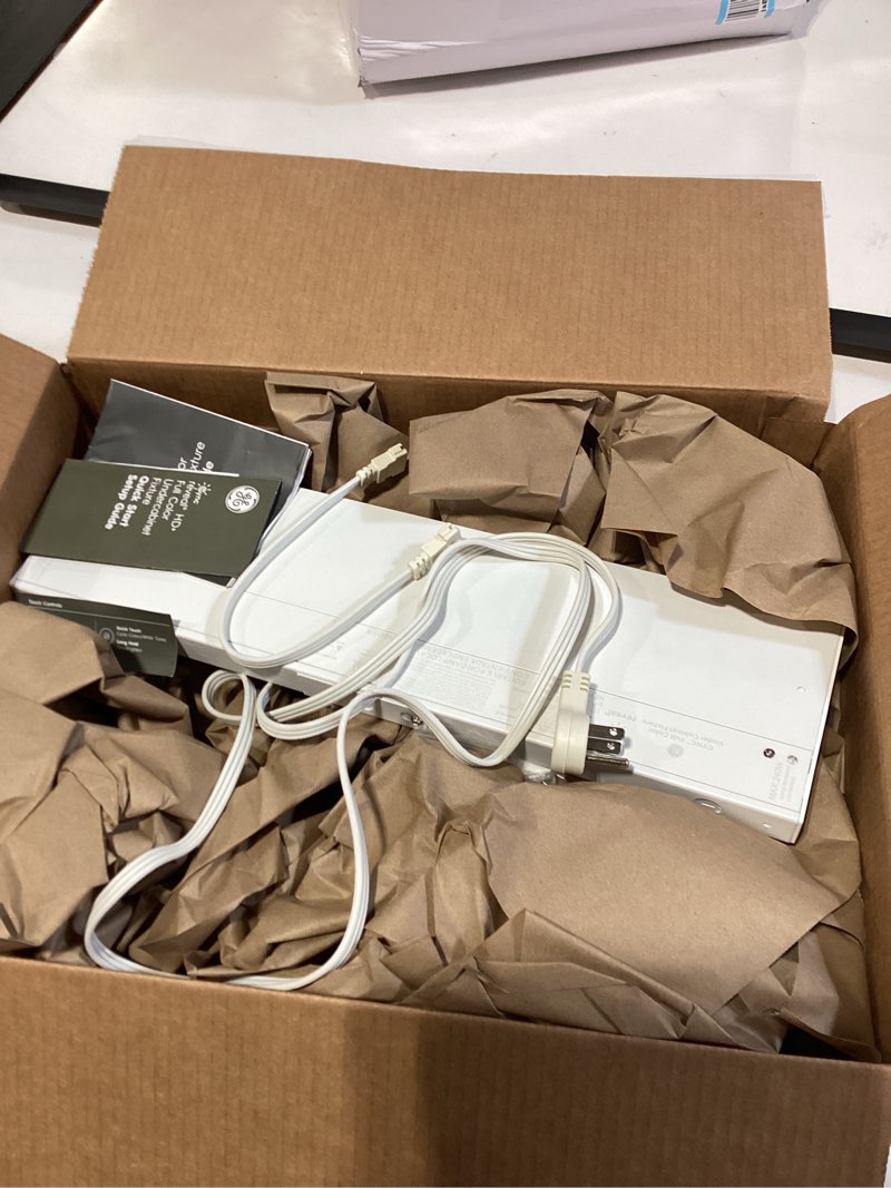 Condition photo showing Good Condition for GE Cync Reveal HD+ Smart Undercabinet Light Fixture, Color Changing Undercab Light, Smart Wi-Fi Kitchen Light, Works with Alexa and Google Home, 18-in Bar, 93131251 18 Inch Light Bar