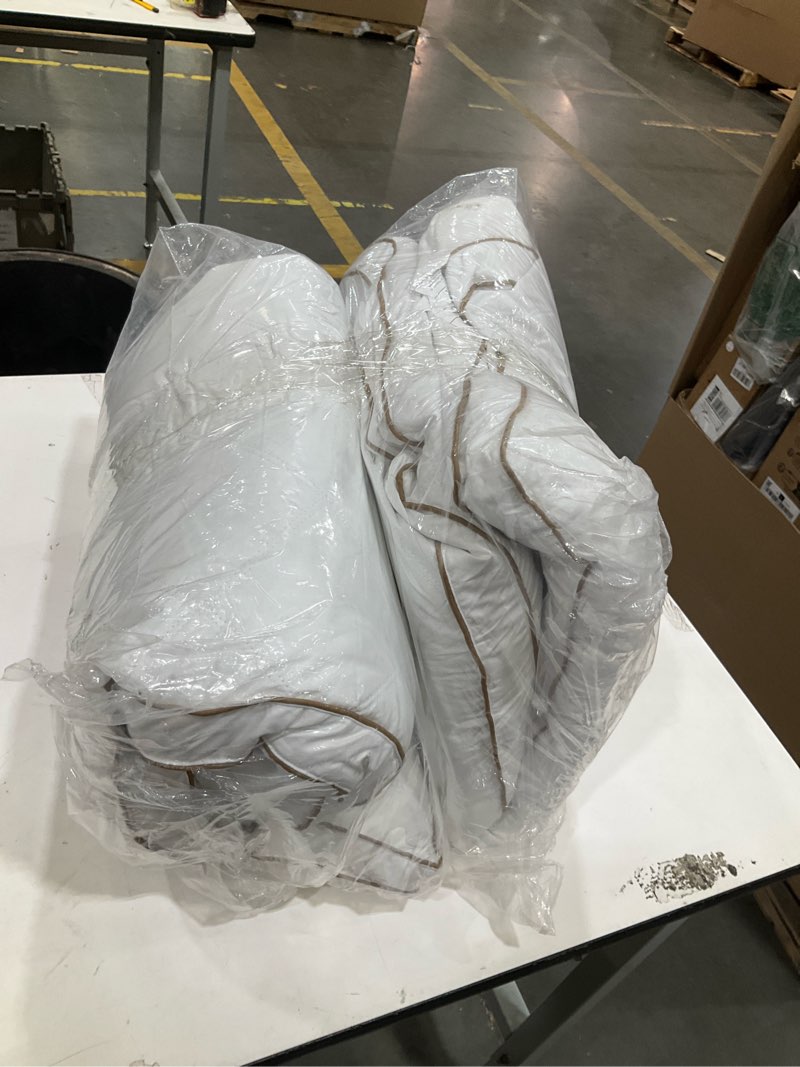 Condition photo showing Good Condition for puredown® goose feathers and down pillow for sleeping hotel collection bed pillows, gusseted, king, set of 2