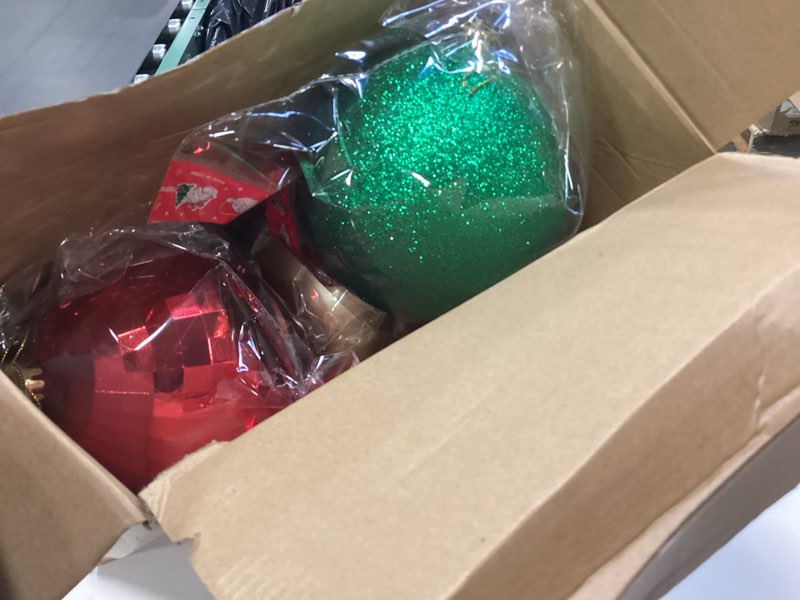 Condition photo showing Good Condition for Syhood 6 Pcs 6 Inch Extra Large Christmas Balls Ornaments Oversized Christmas Tree Decoration Huge Plastic Shatterproof Hanging Balls for Xmas Holiday Party Supplies, 6 Styles different colors 