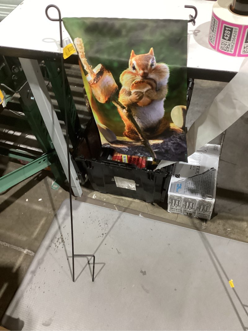 Condition photo showing Good Condition for Decorative garden squirrel flag