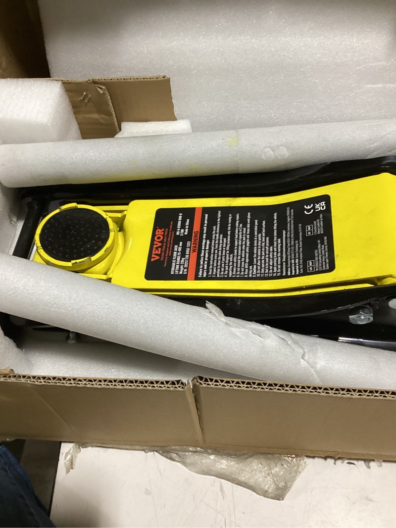 Condition photo showing Good Condition for vevor 3 ton low profilefloor jack
