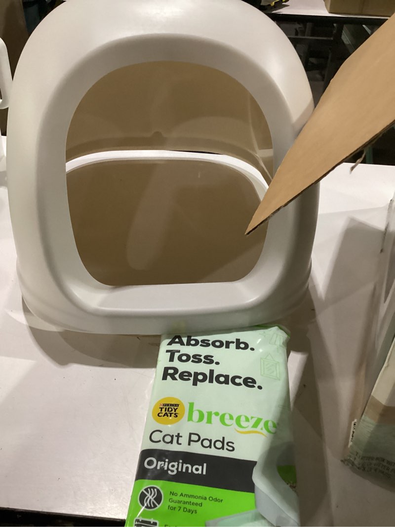 Condition photo showing New/Like New for Purina Tidy Cats Breeze Covered Cat Litter Box System Kit with Pellet Cat Litter, Hooded Litter Box, and Litter Box Pads
