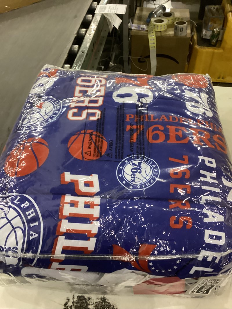 Condition photo showing New/Like New for FOCO Unisex-Adult NBA Team Logo Bed in a Bag Comforter, Sheets, Pillow Cases Bedding 5-Piece Set Philadelphia 76ers Tw"