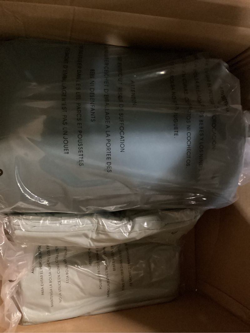 Condition photo showing Good Condition for Monbix California King Size Comforter Set - 7 Pieces Bed in a Bag California King, Blue Green Bedding Sets, All Seasons Comforter Bed Set with Sheets, Pillowcases & Shams Blue Green Cal King(104"X96")