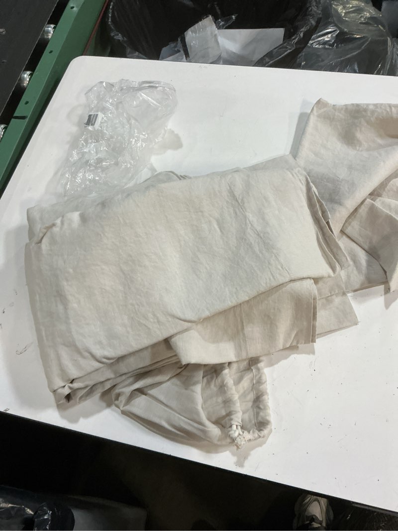 Condition photo showing Good Condition for quince european linen sheet set 4 pieces sand queen