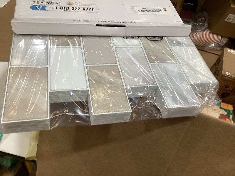 Condition photo showing Good Condition for art3d peel and stick beige & white wall tiles – 12"x12" thickened design backsplash, self-adhesive tile for kitchen & bathroom decor