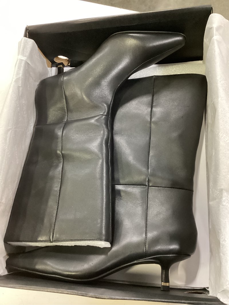 Condition photo showing Good Condition for (size)9.mkenneth cole new york women's meryl  black leather