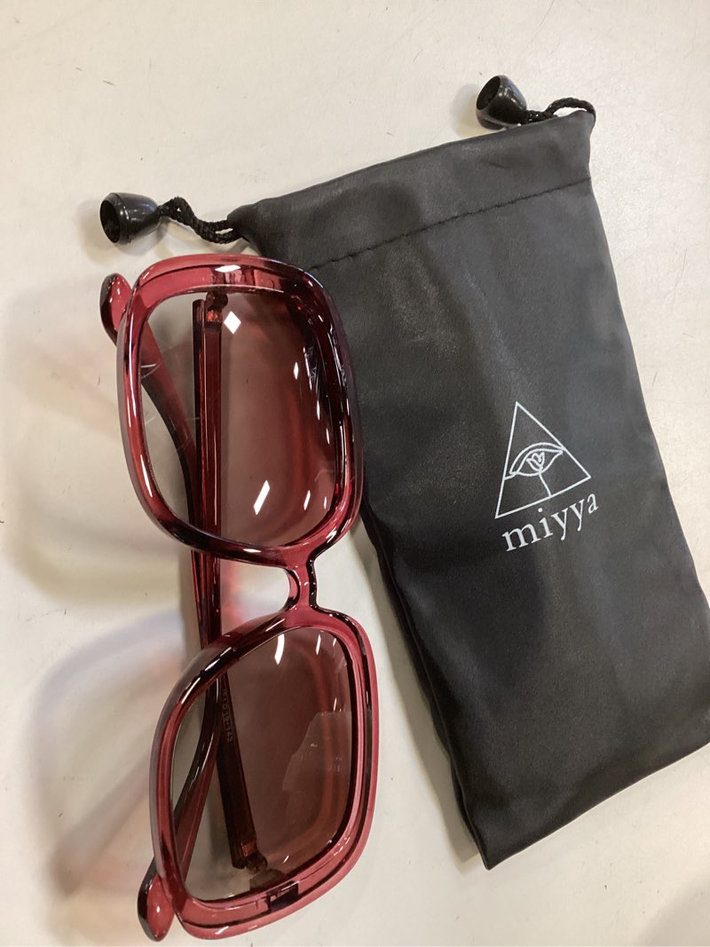 https://lotting-media.assets.bidfta.com/lotting_e4ca683c-801a-47f2-90ca-fe4339c6fe14