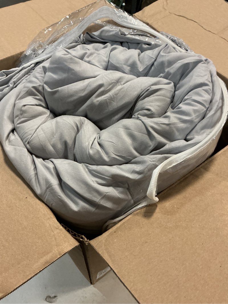 Condition photo showing Good Condition for CozyLux Queen Comforter Set Light Grey Seersucker 7 Pieces Bed in a Bag Queen Comforter Set with Sheets Luxury Soft Bedding Set with Down Alternative Comforter, Sheets, Pillowcases & Shams All Seasons Light Grey Queen