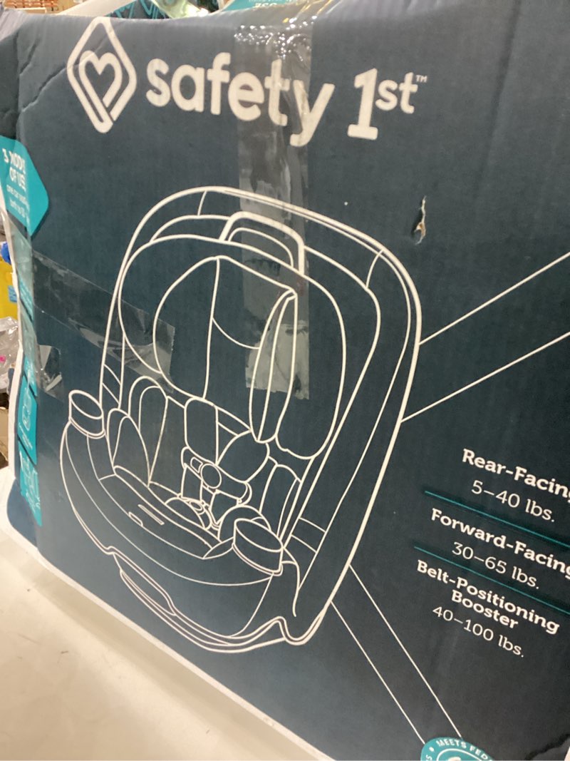 Condition photo showing Good Condition for All in one convertible car seat