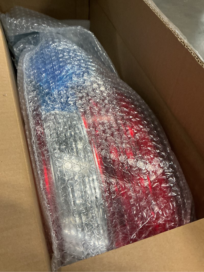 Condition photo showing Good Condition for 1-pack rh tail light assembly replacement for camry 2015-2017 passenger side