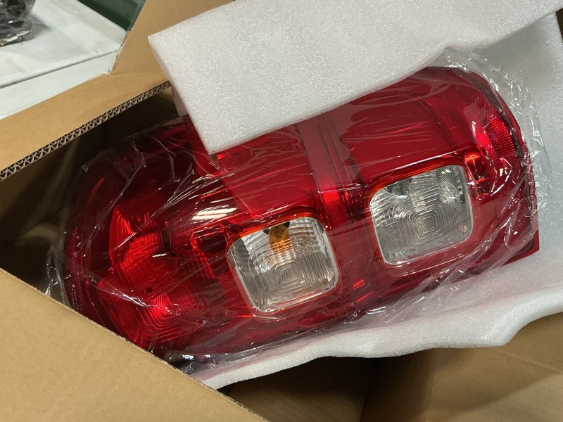 Condition photo showing Good Condition for Tail Lights Compatible with 2019-2023 Ford Ranger XL Halogen Type W/O Blind Spot Rear Brake Lamp Signal Assembly ?Taillights Replace KB3Z13404F (Halogen, Right Passenger Side) Right Passenger Side Halogen