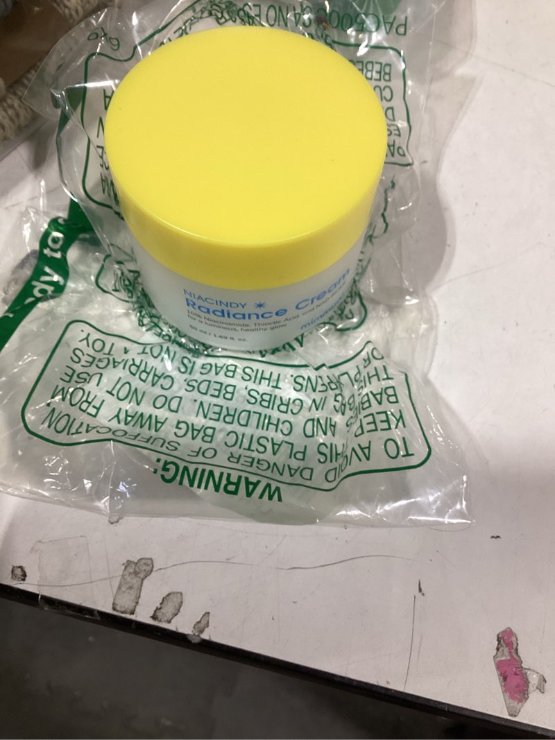 Condition photo showing As Is for NIACINDY Radiance Capsule Cream | Liposomal NAD + 10% Niacinamide +Thioctic Acid | Dark Spot Remover & Anti-Aging Moisturizer | Korean Clinical Formula for Radiant Skin | 50ml / 1.59 FL OZ 1pc