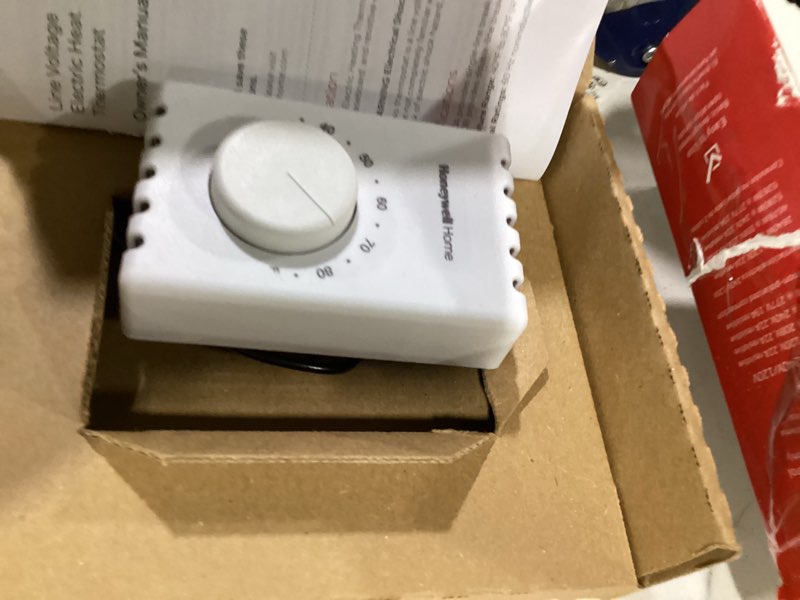 Condition photo showing As Is for honeywell 1 heat electric thermostat 40 to 80 deg f 120/208/240/277 volt ac
