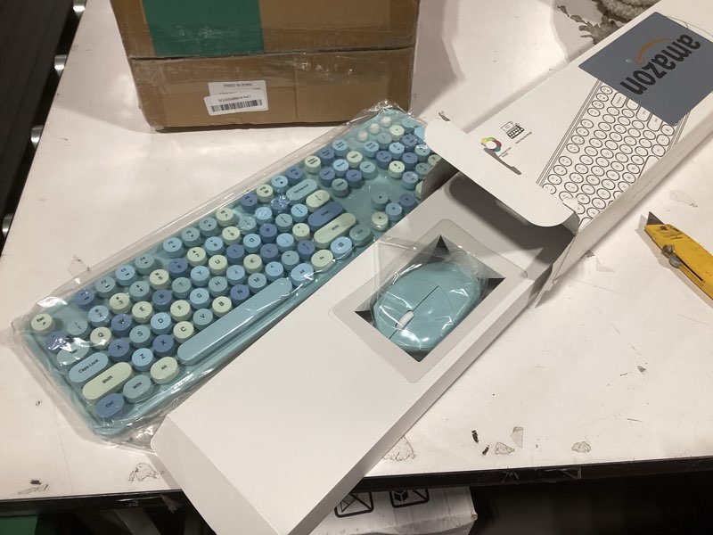 Condition photo showing Good Condition for Wireless Keyboard and Mouse Combo, 2.4GHz Retro Full-Size Typewriter Keyboard with Number Pad and Wireless Mouse for PC/Laptop/Desktop/Windows (Pale Blue)