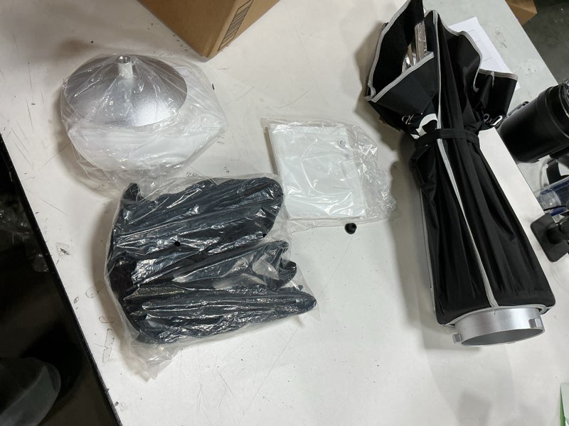 Condition photo showing Good Condition for Godox 24”x24” Square Softbox with Bowens Mount, UL-BOX-60 24”/60cm Folding Quick Release Softbox Fol