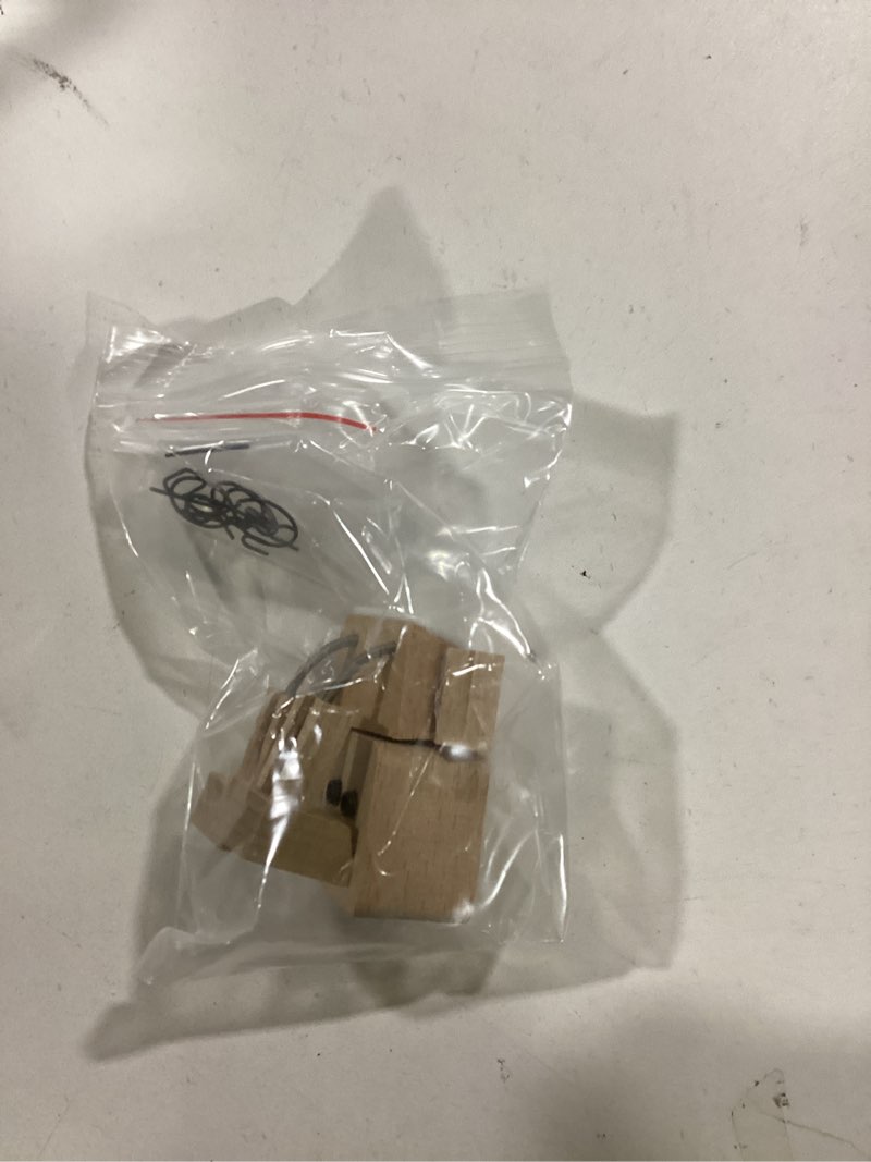 Repnalm Shaking Wooden Man Figurine, Charming Little Wood Figure That Sways, Shaking Feet Wooden Dol