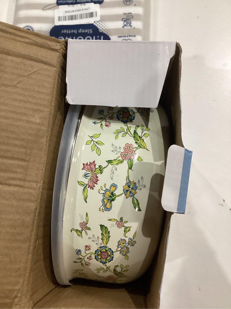 Condition photo showing Good Condition for PRETYZOOM Enamel Bowls with Lids Set 5 Pieces Nesting Mixing and Serving Bowls Fresh Keeping Food Storage Containers for Kitchen Dining 4.05X4.05X1.96 Inches