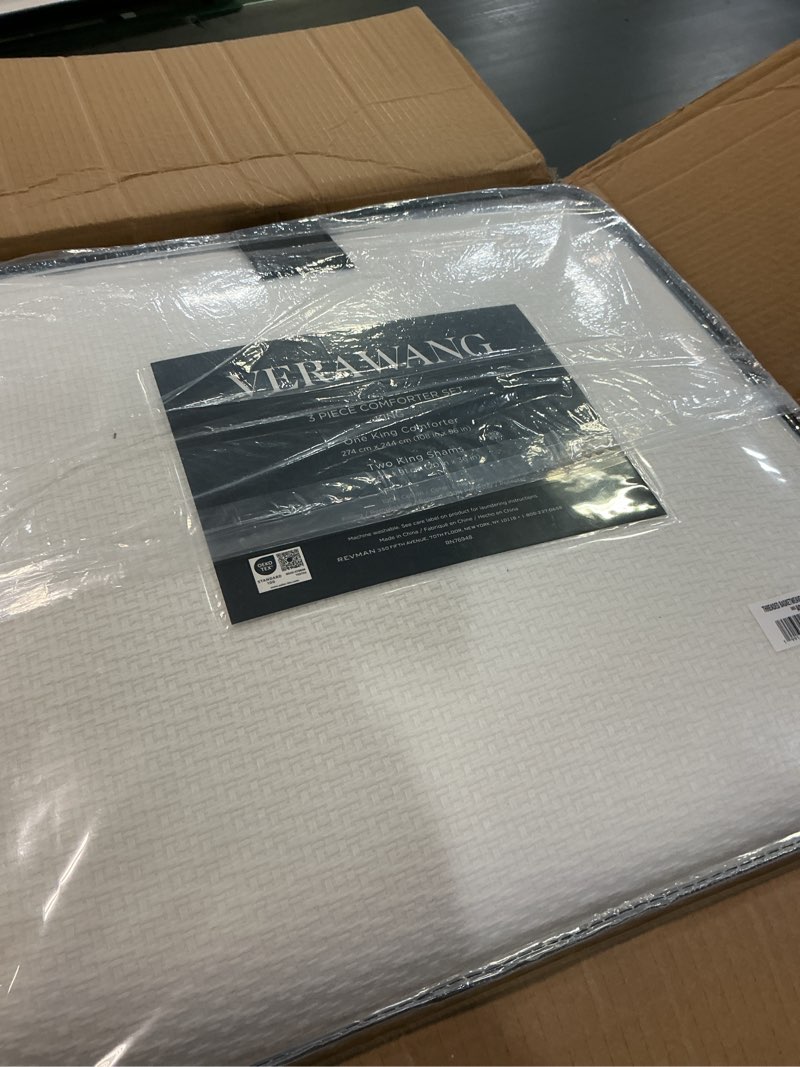 Condition photo showing Good Condition for Vera Wang - King Comforter Set, Naturally Soft Cotton Bedding w/Matching Pillowcases, Crisp & Smooth w/a Lightweight Feel, 3 Piece Bed Set (Threaded Basketweave White) King Threaded Basketweave White