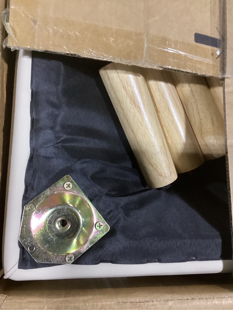 Condition photo showing Good Condition for Dog Ramp, 2-in-1 Split Ottoman Gentle 23 Incline Dog Steps Built in Lightweight Folding Pet Ramp for Couch, 17.71”H Pet Chair, Pet Steps Specially for Older Dogs (Off-White)