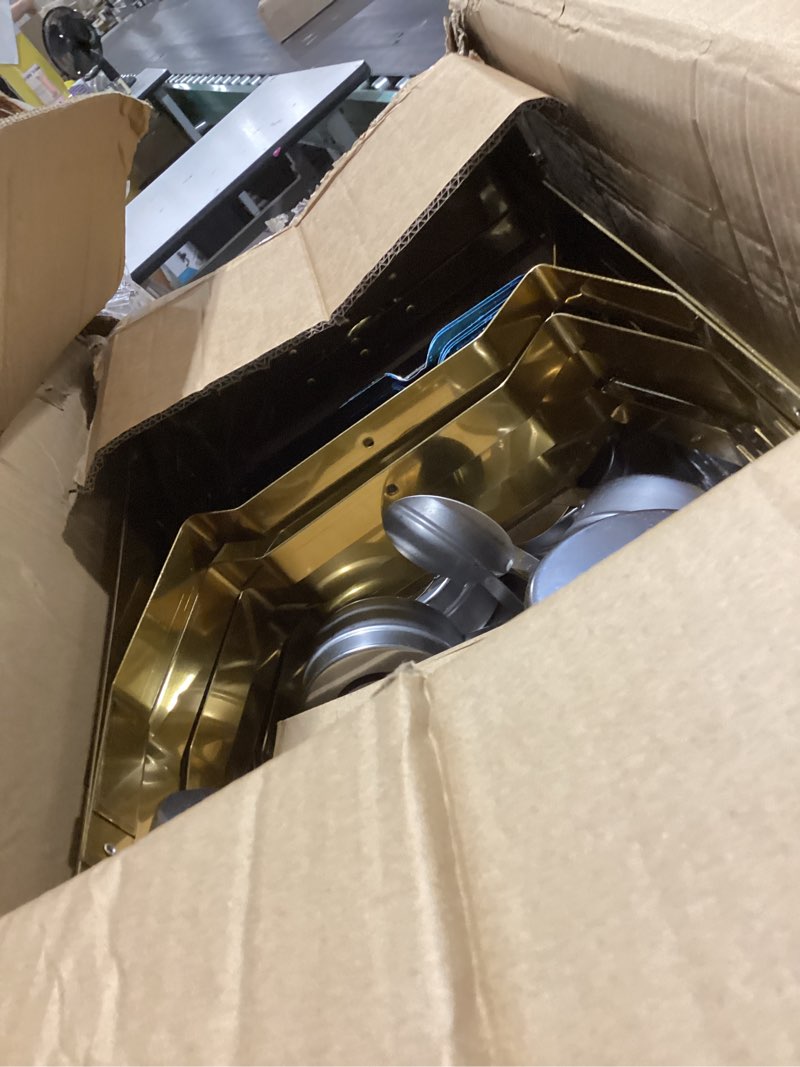 Condition photo showing Good Condition for chafing dishes for buffet, 9qt 5 pack chafing dish buffet set, stainless steel catering warmer server with 5 full size pans for home party wedding buffets, gold 5 pack gold
