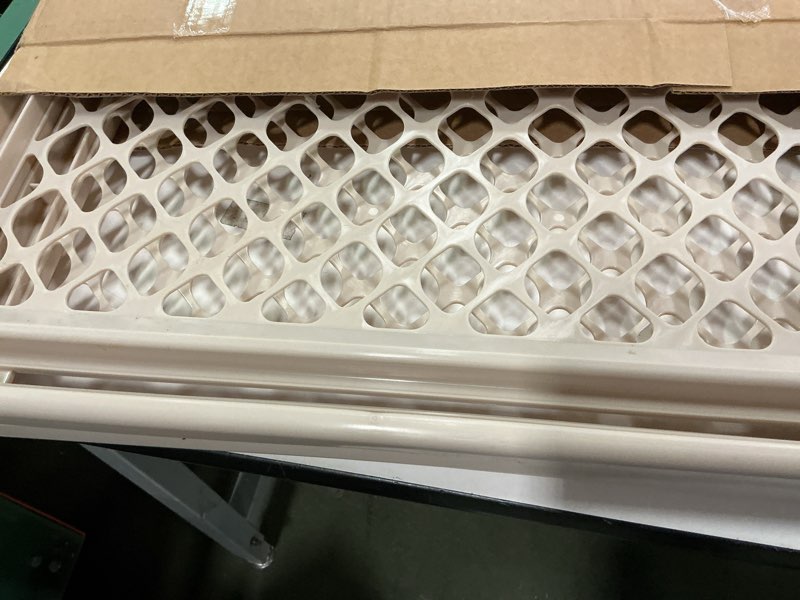 Condition photo showing Good Condition for Toddleroo by North States 42” Wide Supergate Ergo Baby Gate, Made in USA: For Doorways or stairways. Includes Wall Cups. Pressure or Hardware Mount. 26” - 42” Wide (26" Tall, Sand) (B01HG7E5R8)