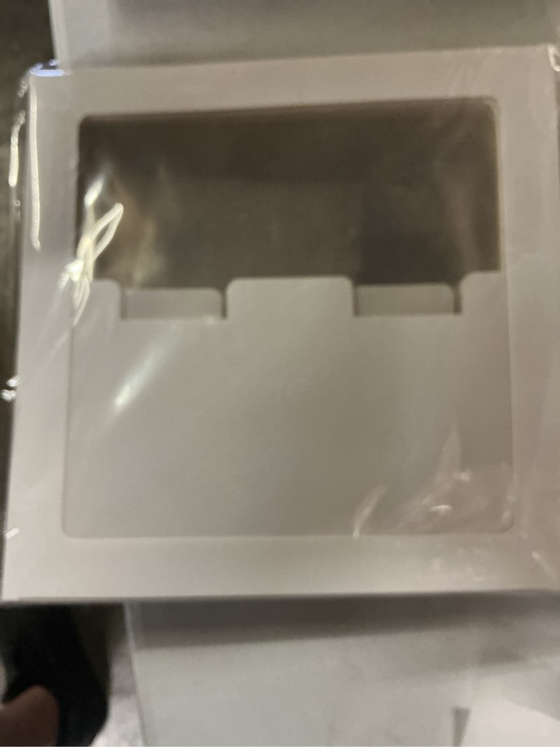 https://lotting-media.assets.bidfta.com/lotting_e515fca7-bb40-4bd3-85d6-a19941777e3c