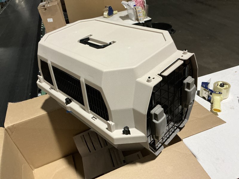 amazon basics hard-sided dog and cat kennel, single-door travel pet carrier with metal wire ventilat