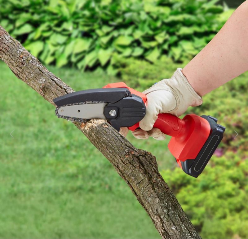 The Rechargeable Mini Chainsaw