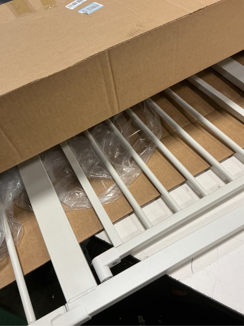 Condition photo showing Good Condition for BABELIO Safety Gate Door Fits for Stairs, Narrow and Wide Doorways with Auto Close, Easy Install, No Drilling, Pressure Mounted for Baby, Child, Pets, Dog/Puppy, 26''-40'', White White 30"Tall 26"-40" Wide