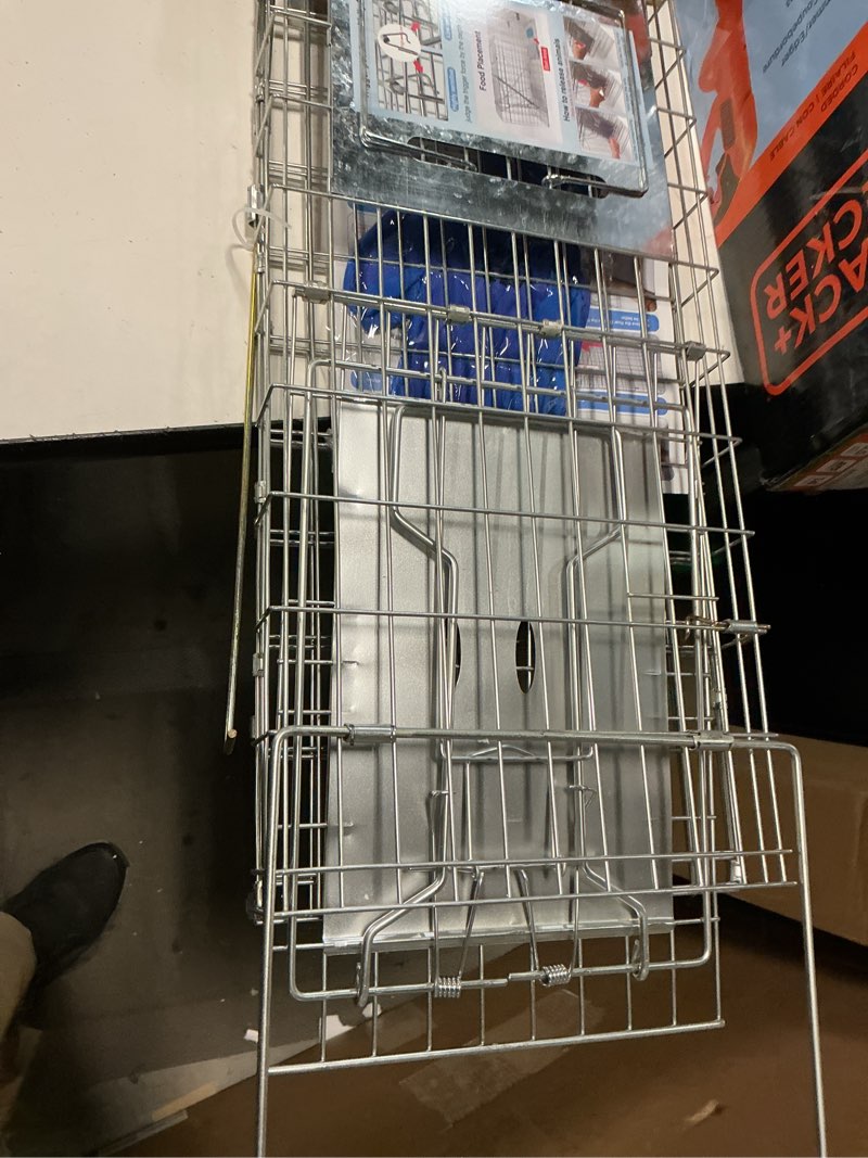Condition photo showing New/Like New for szhlux 32" live animal cage trap, heavy duty folding raccoon traps, humane cat trap for stray cats, raccoons, squirrel, skunk, mole, groundhog, armadillo, rabbit, catch and release sz-hxl8130-new