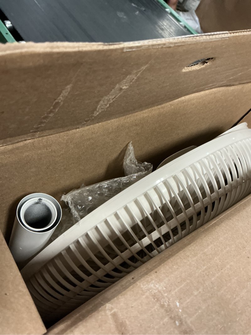 Condition photo showing Good Condition for lasko 2520 oscillating stand fan,white 16 inch