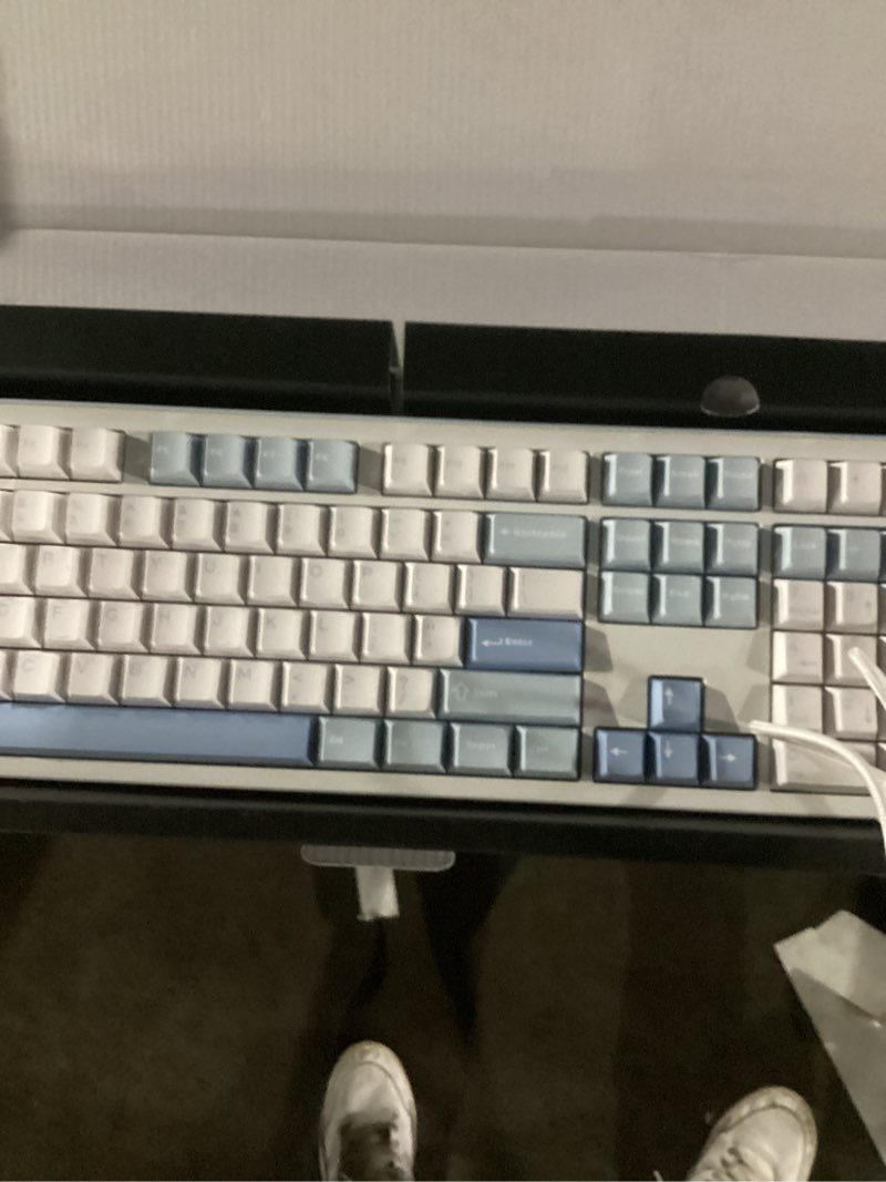 Condition photo showing Good Condition for epomaker th108 full size mechanical keyboard, wireless gaming keyboard with 8000mah battery, creamy gasket, 108 keys, hot swap, custom driver, rgb backlight (blue&white, creamy jade) blue&white creamy jade