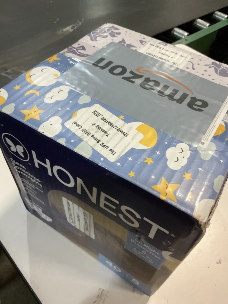 Condition photo showing New/Like New for The Honest Company Comfort Dry Disposable Overnight Diapers for Sensitive Skin, Hypoallergenic, Baby Cozy Cloud and Star Signs Design Club Box Size 5 (27 lbs) 40 Count Size 5 40