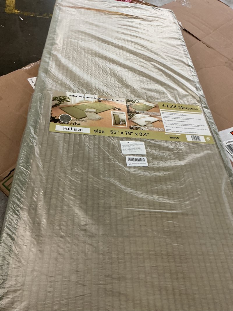 Condition photo showing New/Like New for miina japanese traditional tatami mat, igusa (rush grass) floor mattress, futon, 55"x78" (full, natural)