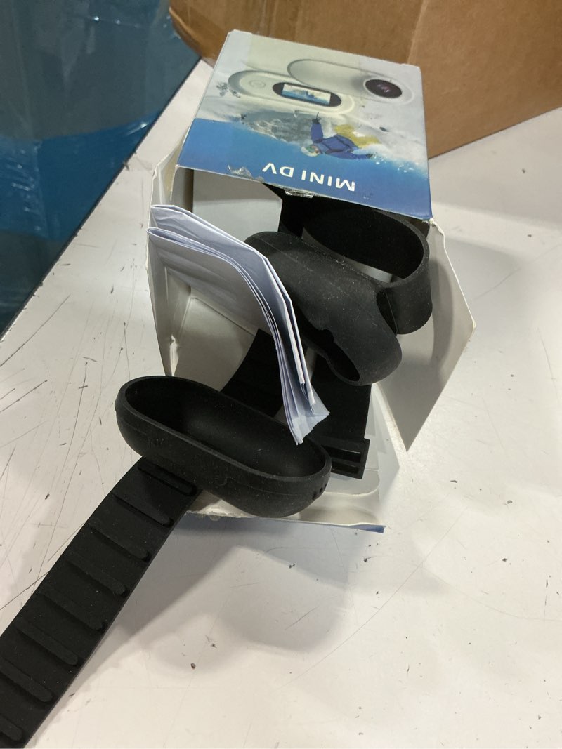 Condition photo showing Good Condition for 1080p dog collar camera, lightweight pet collar cam with 0.96 inch lcd display, 170° wide angle, mini pet camera for dogs cats