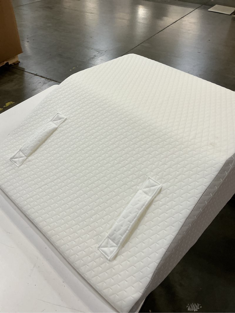Condition photo showing Good Condition for 23.6 in. x 16.8 in. x 8 in. 1?piece bed memory foam leg elevation wedge pillow in white and grey for sleeping support