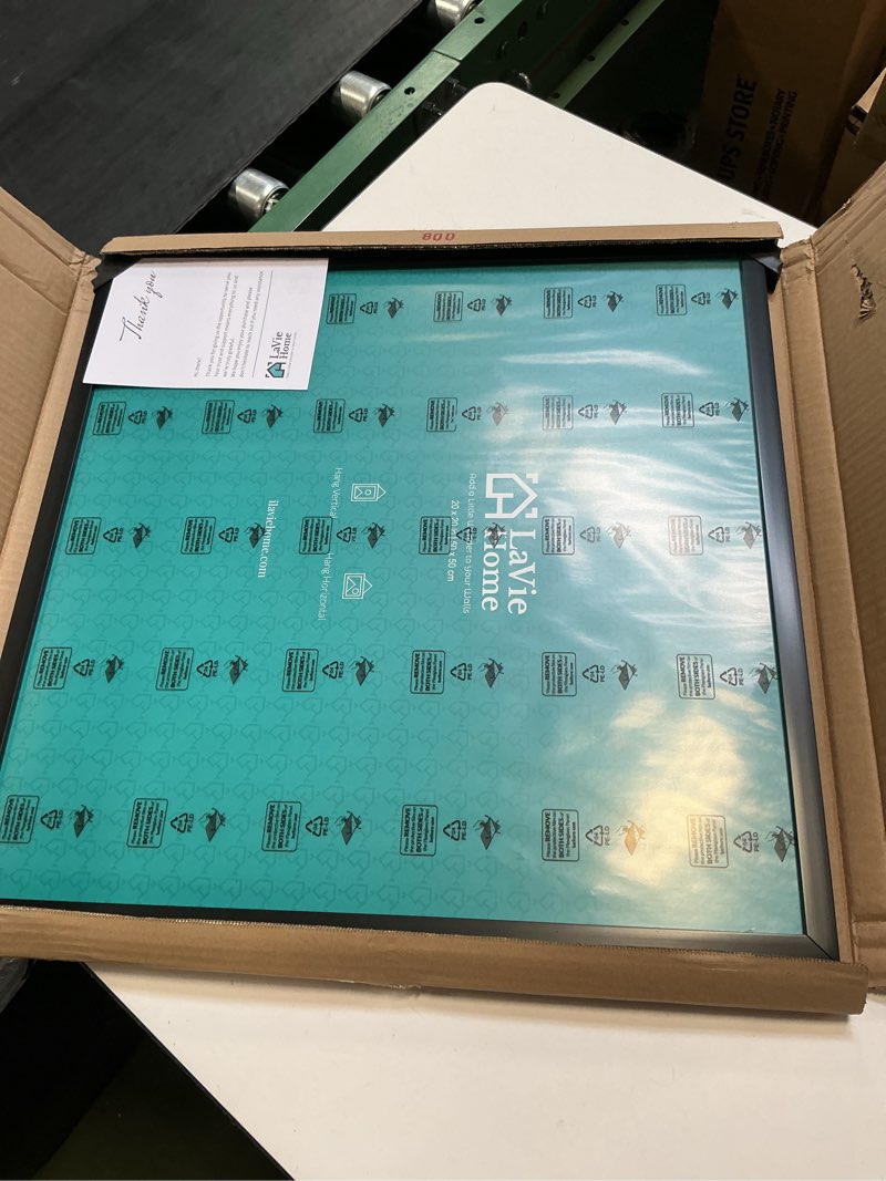 https://lotting-media.assets.bidfta.com/lotting_e56231a7-f5a4-4846-afa1-4de77e0cc46d