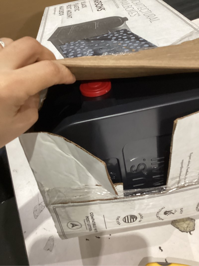 Condition photo showing Good Condition for Architectural Mailboxes Parsons Medium Capacity, Plastic Post Mount Mailbox, Black