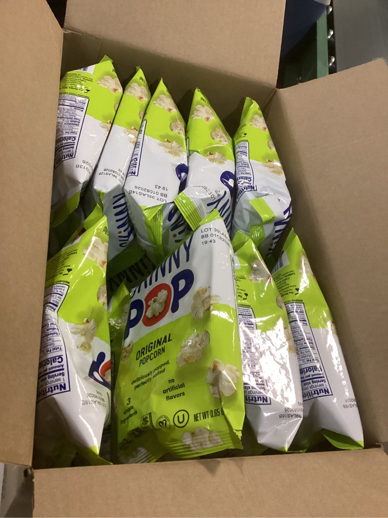 Condition photo showing New/Like New for SkinnyPop Popcorn, Original, Whole Grain, Dairy-Free Snack, 0.65oz Bags (30ct) Original 0.65 Ounce (Pack of 30)(BB 01/08) 