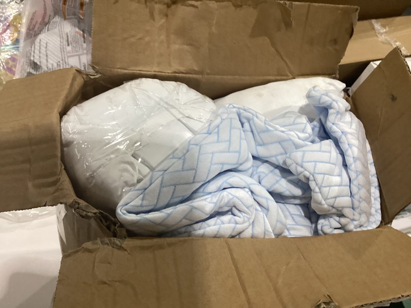 Condition photo showing Good Condition for used downcool cooling pillow queen size set of 2, adjustable shredded memory foam pillows for sleeping, cool bed pillows for hot sleepers, supportive firm pillow for side back stomach sleepers, 20x30 queen (pack of 2)