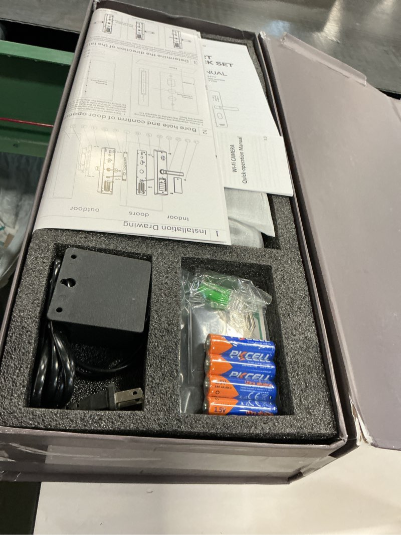 https://lotting-media.assets.bidfta.com/lotting_e572acc4-9505-4453-9ba5-a63a8e206157
