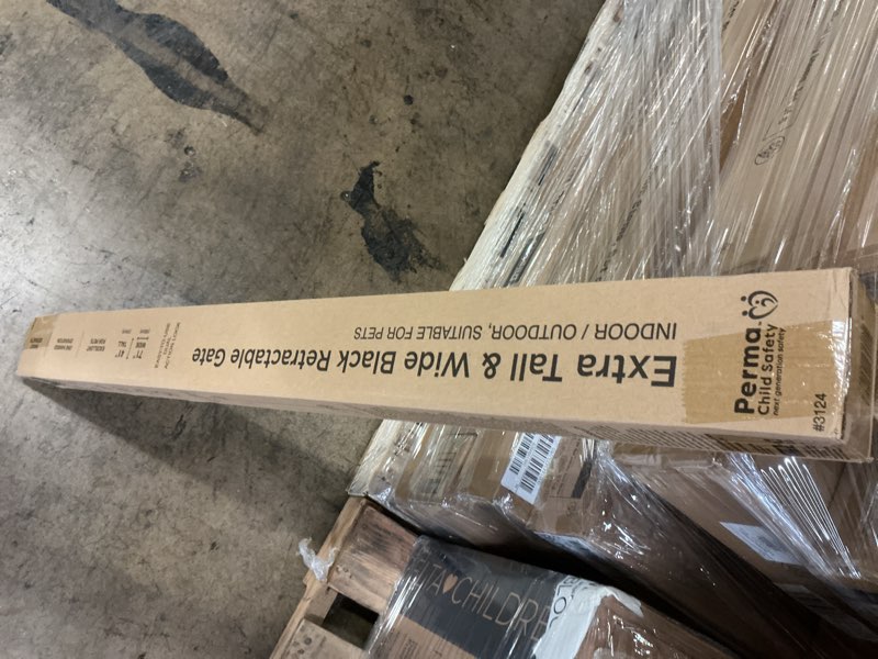 Condition photo showing New/Like New for 71 in. w x 41 in. h indoor/outdoor retractable baby gate black