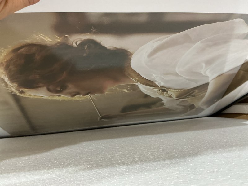 Condition photo showing Good Condition for 18x24 black metal poster frame - real tempered glass | 18x24 aluminum frame with genuine tempered glass, 5x stronger than standard glass. displays 16x20 photo with mat or 18x24 ... black 18x24
